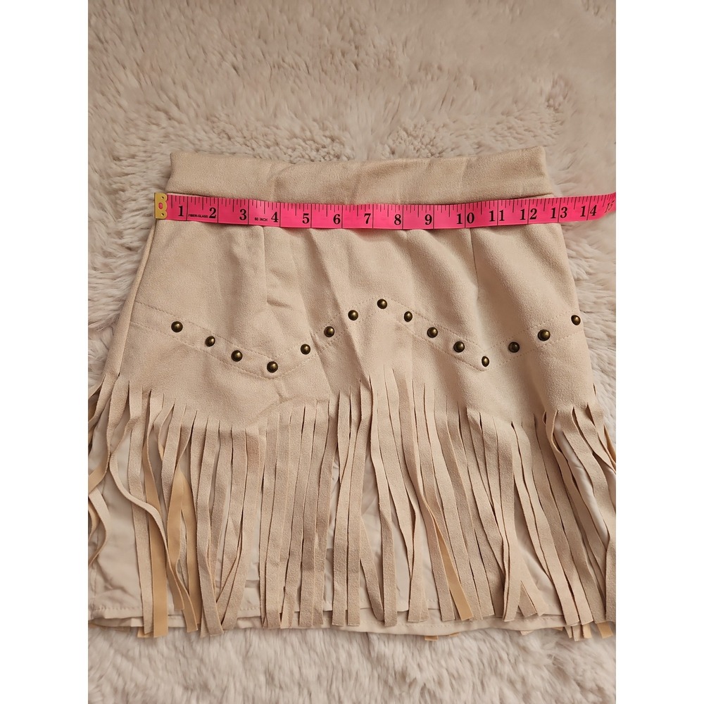 SHEIN MOD Faux Suede Fringe Mini Skirt Size S NWT Studded Western Boho Cream - Picture 4 of 12